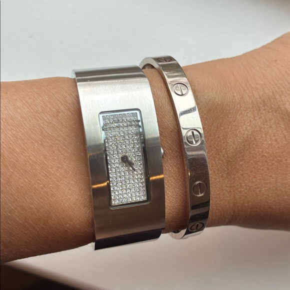 DKNY Stainless Steal Watch - Picture 1 of 6